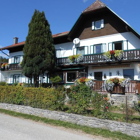 Pension Gierlinger Aflenz Kurort Exteriör bild