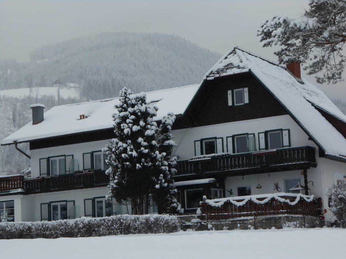 Pension Gierlinger Aflenz Kurort Exteriör bild